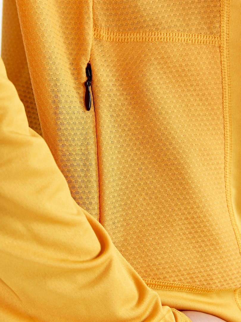 Craft Sportswear NA MEN'S ADV ESSENCE TEE 31 Craft Sportswear NA MEN'S ADV ESSENCE TEE