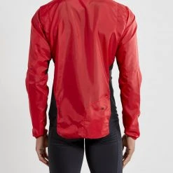 Craft Sportswear NA MEN'S ESSENCE LIGHT WIND CYCLING JKT 35 Craft Sportswear NA MEN'S ESSENCE LIGHT WIND CYCLING JKT