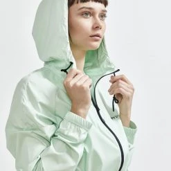 Craft Sportswear NA WOMEN'S ADV CHARGE TRAINING WIND JACKET