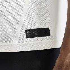 Craft Sportswear NA MEN'S PRO HYPERVENT RUNNING SINGLET 70 Craft Sportswear NA MEN'S PRO HYPERVENT RUNNING SINGLET