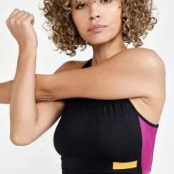 Craft Sportswear NA WOMEN'S PRO HYPERVENT RUNNING CROPPED TOP 23 Craft Sportswear NA WOMEN'S PRO HYPERVENT RUNNING CROPPED TOP