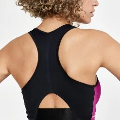 Craft Sportswear NA WOMEN'S PRO HYPERVENT RUNNING CROPPED TOP 24 Craft Sportswear NA WOMEN'S PRO HYPERVENT RUNNING CROPPED TOP