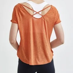 Craft Sportswear NA WOMEN'S CORE CHARGE CROSS BACK TEE