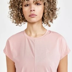 Craft Sportswear NA WOMEN'S CORE CHARGE RIB TEE 104 Craft Sportswear NA WOMEN'S CORE CHARGE RIB TEE