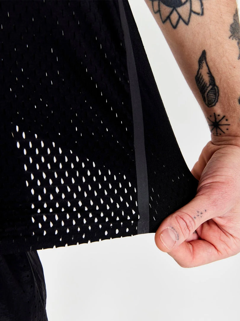 Craft Sportswear NA MEN'S CTM DISTANCE WARP MESH RUNNING SINGLET 12 Craft Sportswear NA MEN'S CTM DISTANCE WARP MESH RUNNING SINGLET